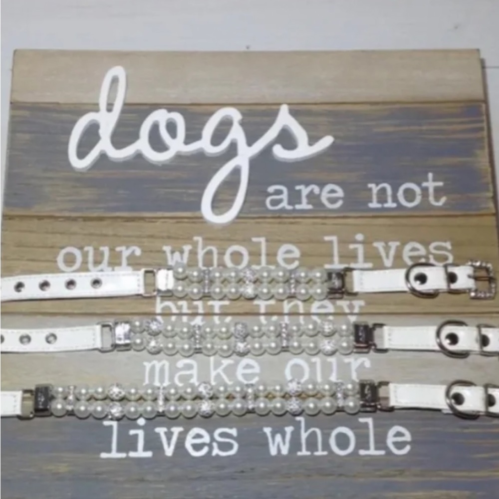 Pearl dog collar